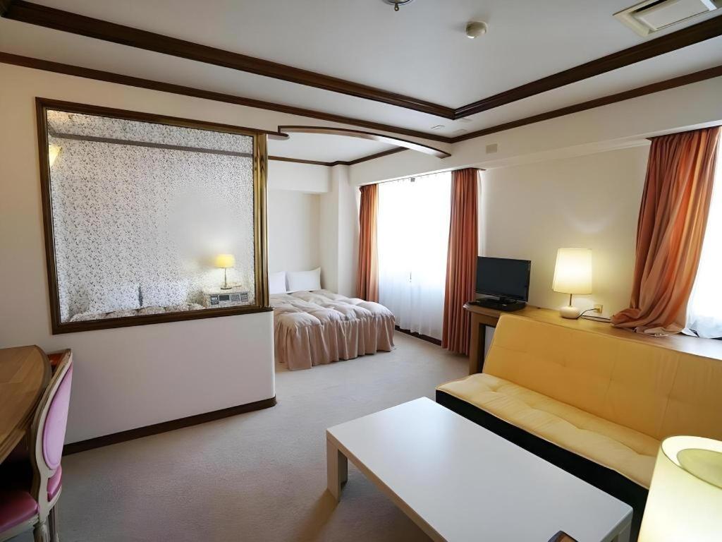 Neyagawa Trend Hotel 大阪市 エクステリア 写真