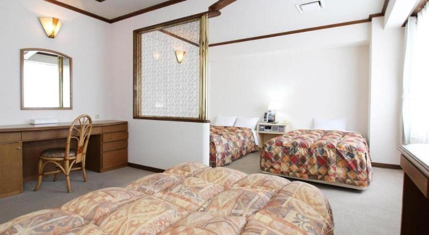 Neyagawa Trend Hotel 大阪市 エクステリア 写真