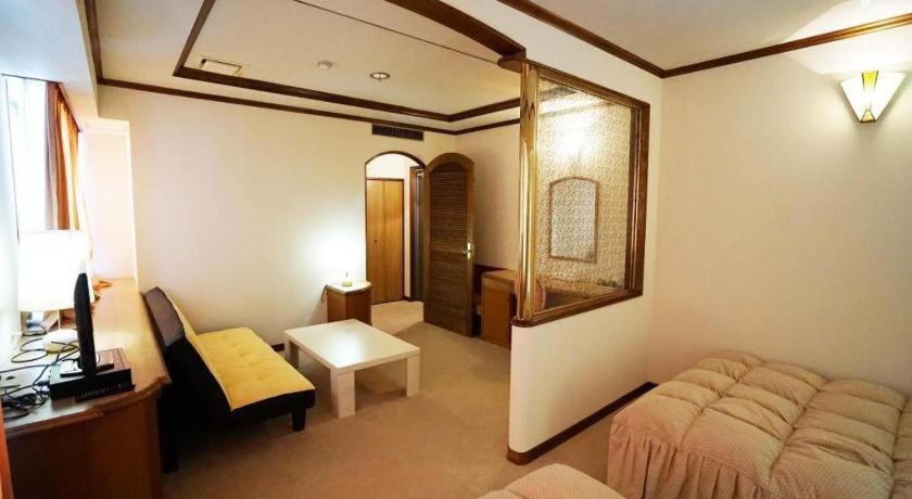 Neyagawa Trend Hotel 大阪市 エクステリア 写真